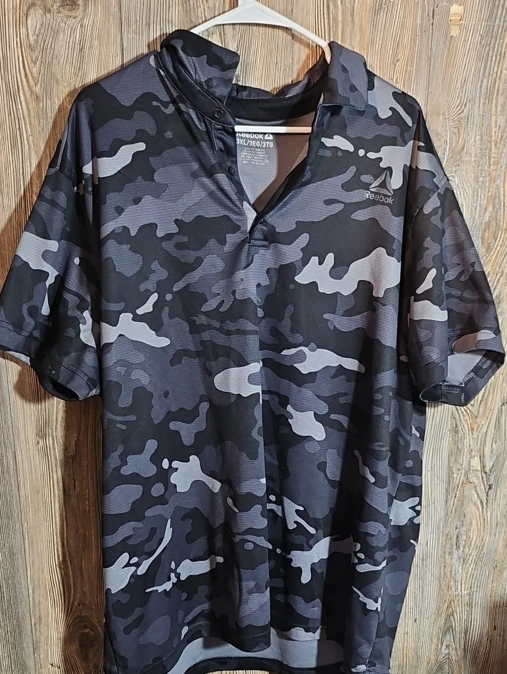 Reebok Men’s Black & Gray Camo Polo Shirt